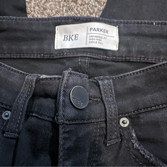 BKE Parker Universal Fit High Rise Ankle Tall Distressed size 24 - Picture 3 of 5